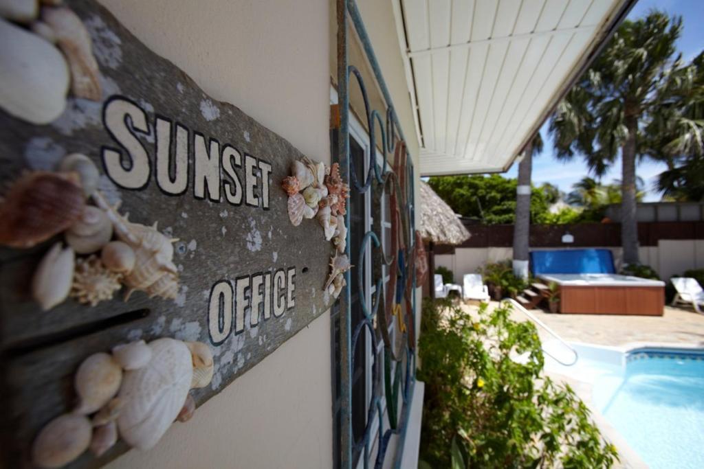 Aruba Sunset Beach Studios Палм Бич Экстерьер фото